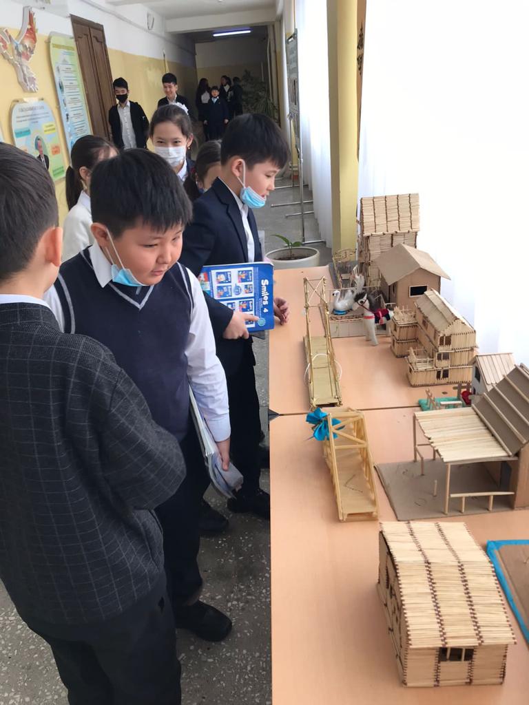 "Физика және архитектура" көрмесі