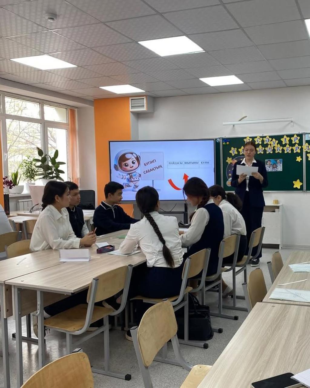 12-сәуір Ғарышкерлер күні